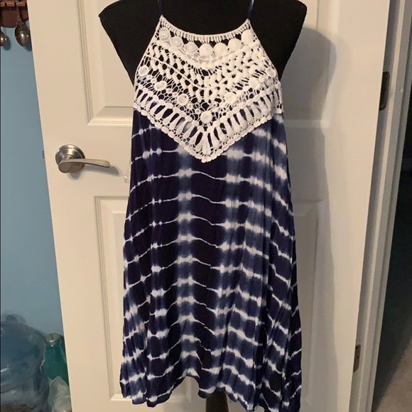 Dresses & Skirts - Adorable lace top tie dye dress!